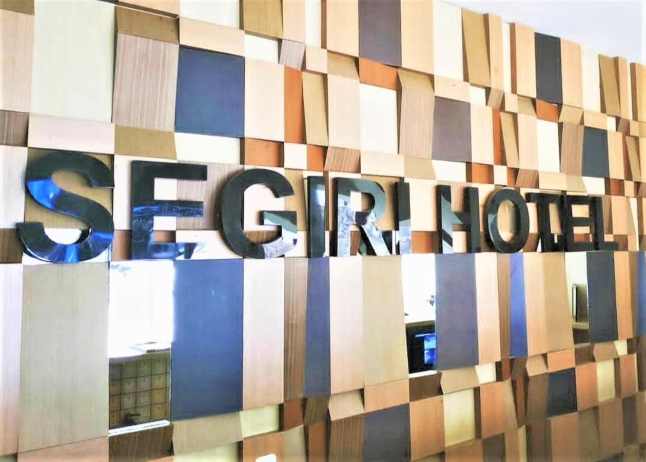 Hotel Segiri Samarinda Exterior photo