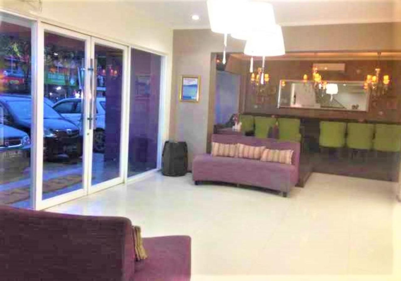 Hotel Segiri Samarinda Exterior photo