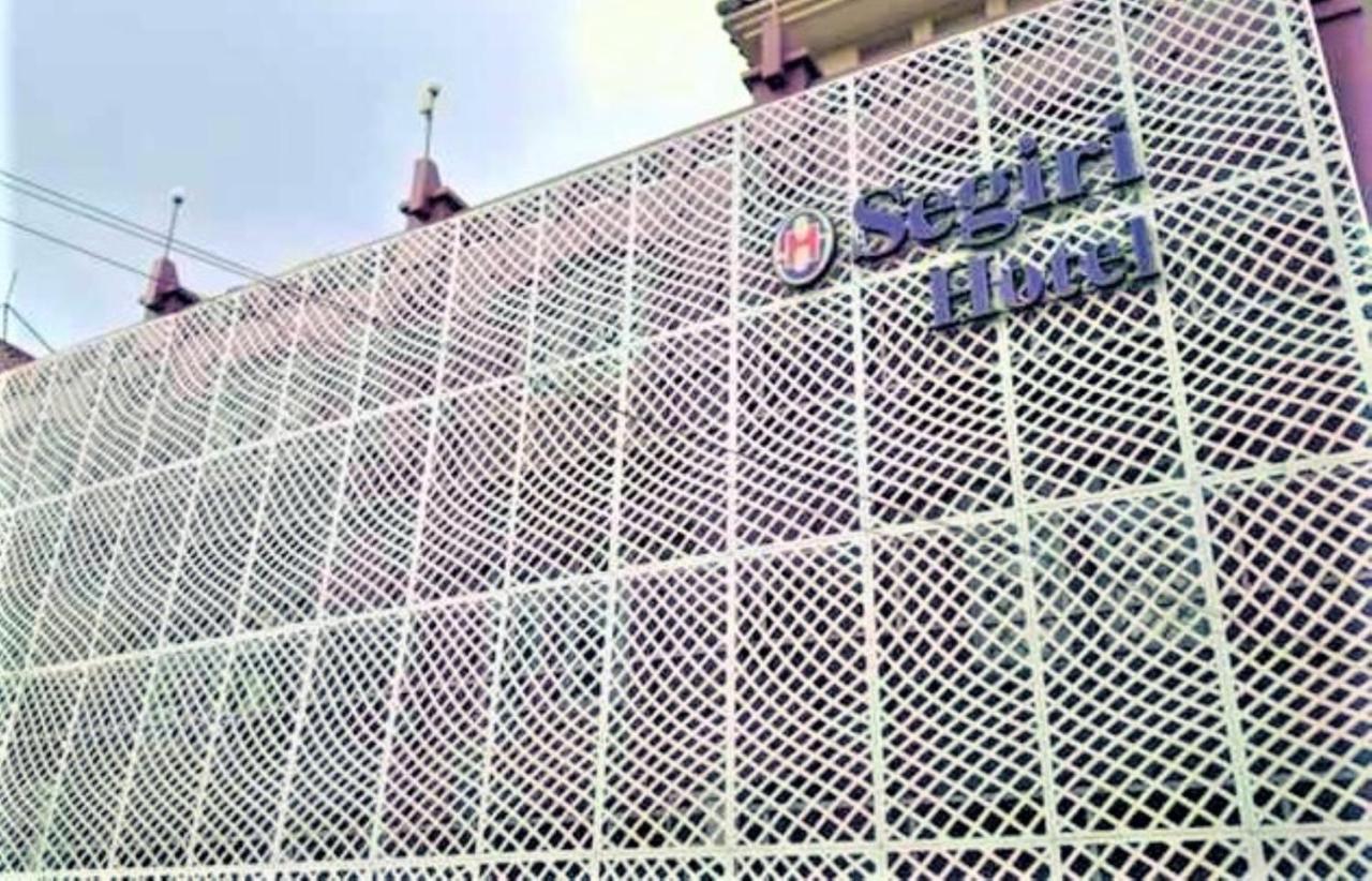 Hotel Segiri Samarinda Exterior photo