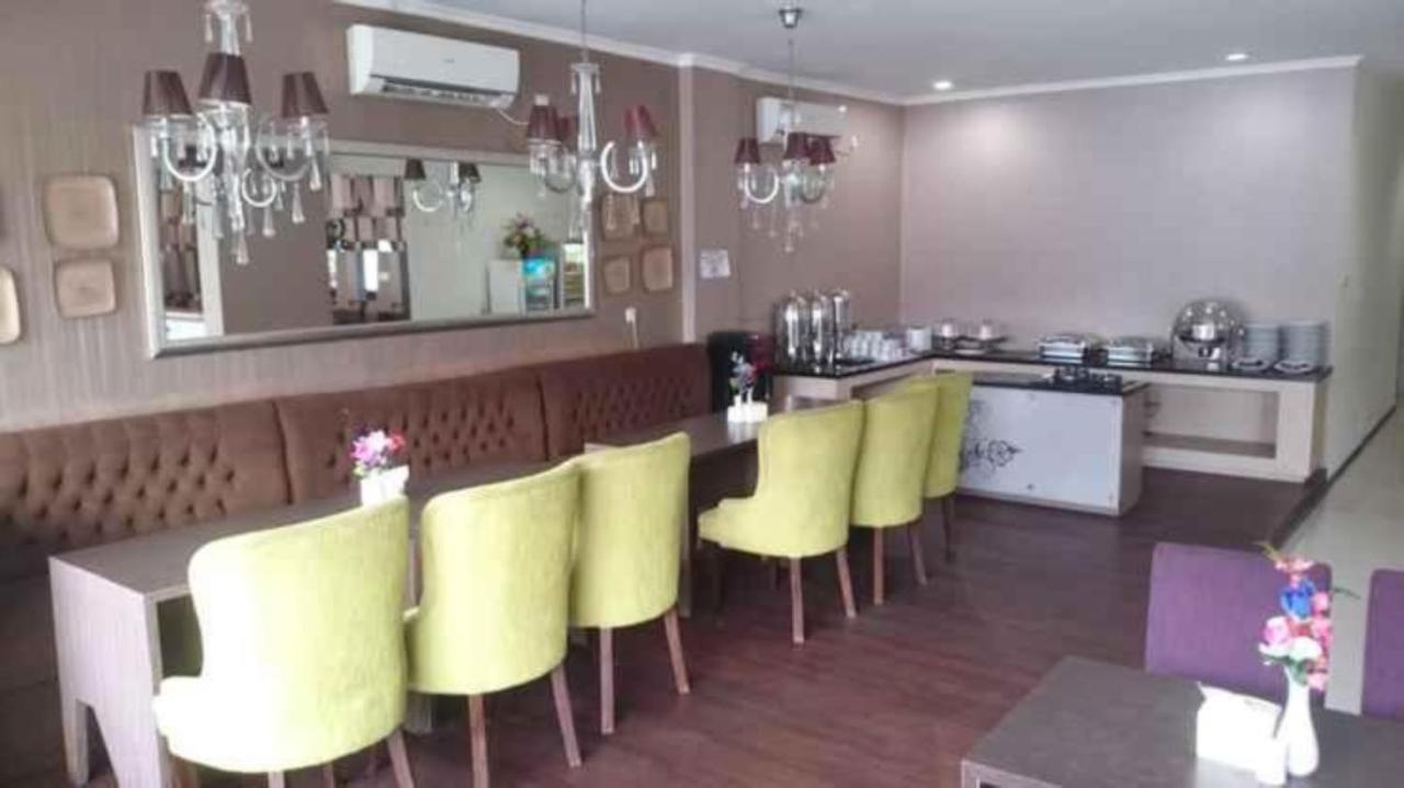 Hotel Segiri Samarinda Exterior photo