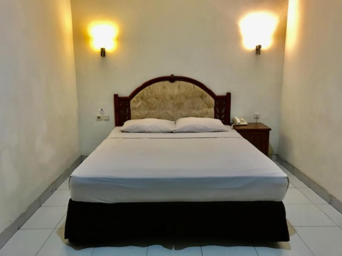 Hotel Segiri Samarinda Exterior photo