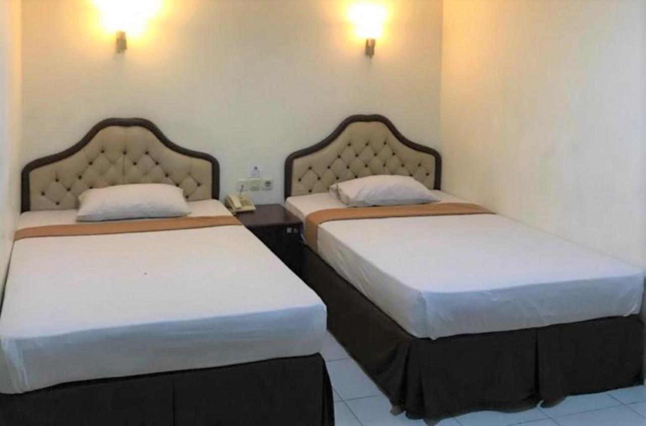 Hotel Segiri Samarinda Exterior photo