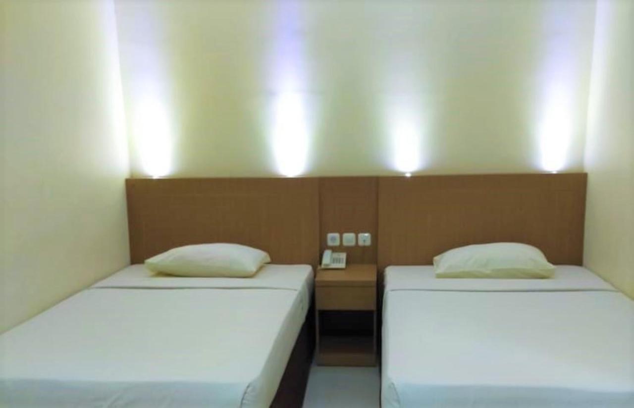 Hotel Segiri Samarinda Exterior photo